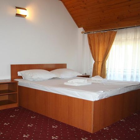 Motel Casa Olteneasca Рымнику-Вылча Номер фото